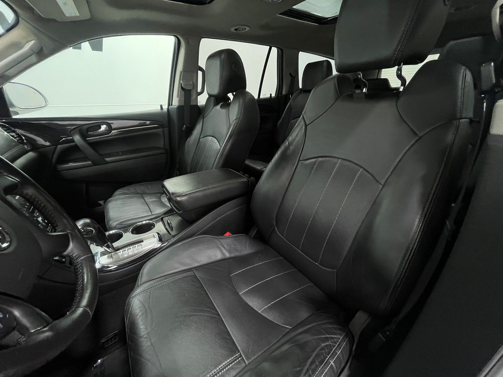 2017 Buick Enclave Image 14