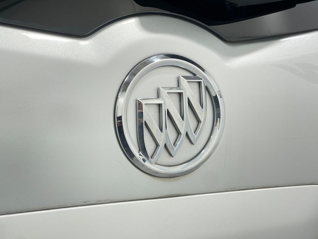 2017 Buick Enclave Image 39