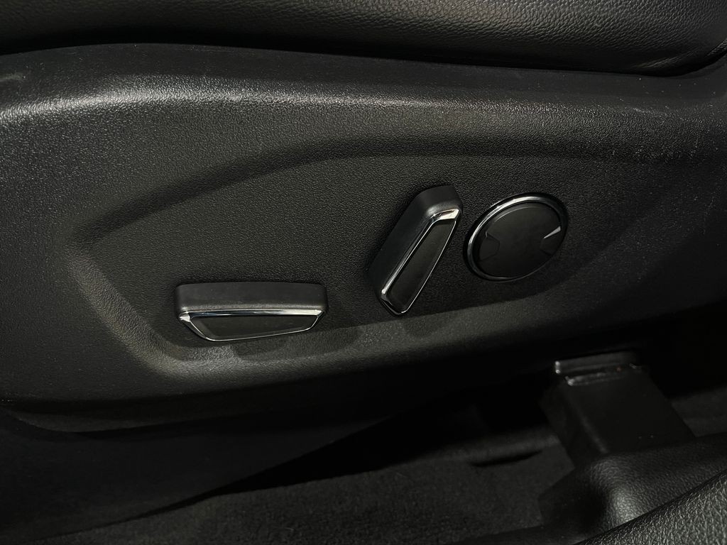 2017 Ford Explorer Image 18