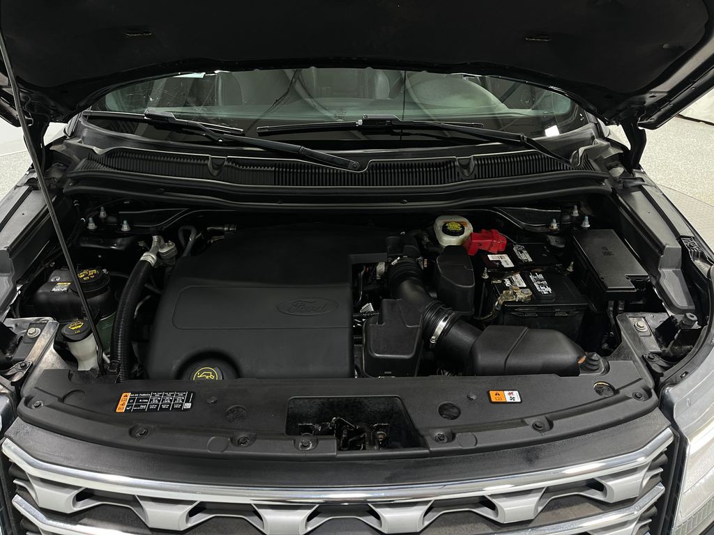 2017 Ford Explorer Image 28