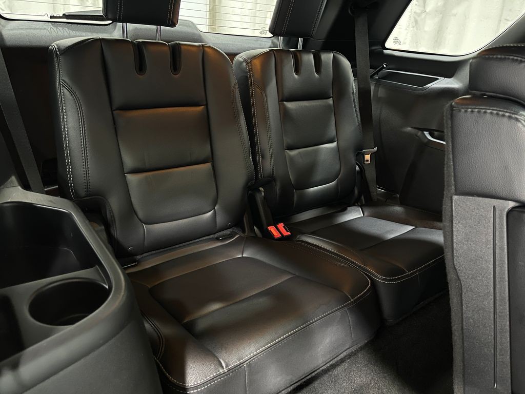 2017 Ford Explorer Image 33
