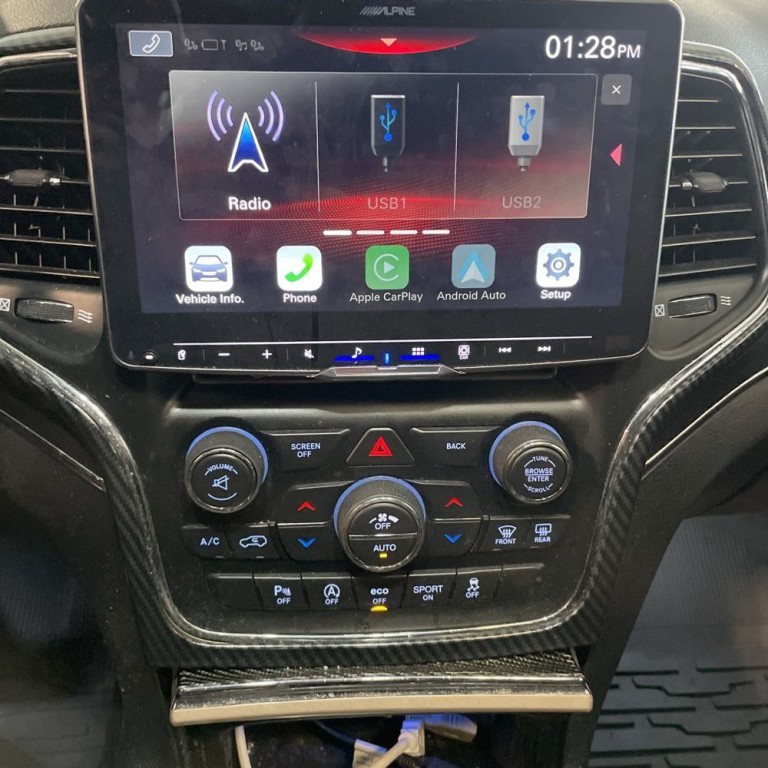 2017 Jeep Grand Cherokee Image 12