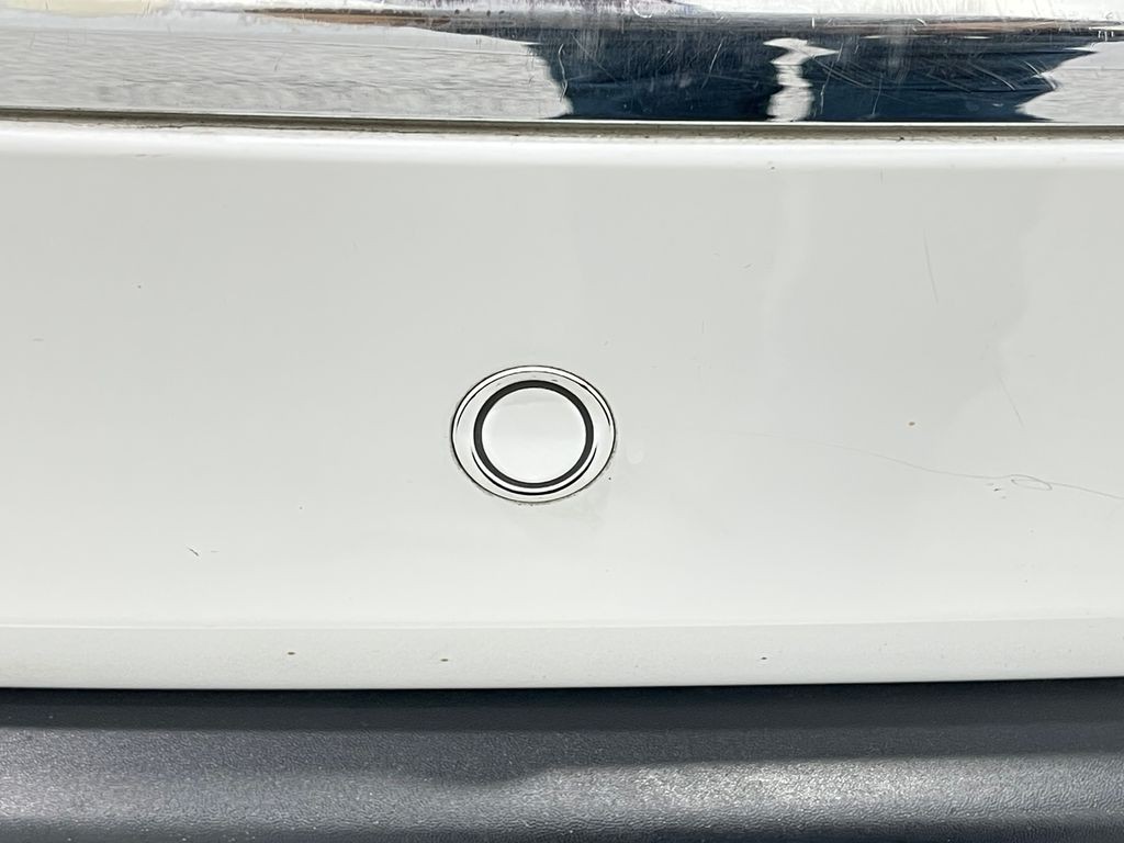 2017 Jeep Grand Cherokee Image 12