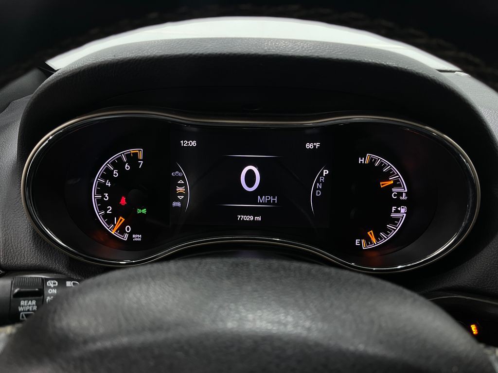 2017 Jeep Grand Cherokee Image 23