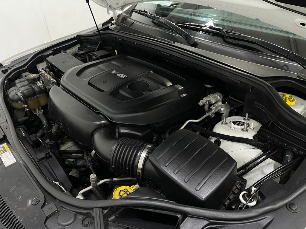 2017 Jeep Grand Cherokee Image 28