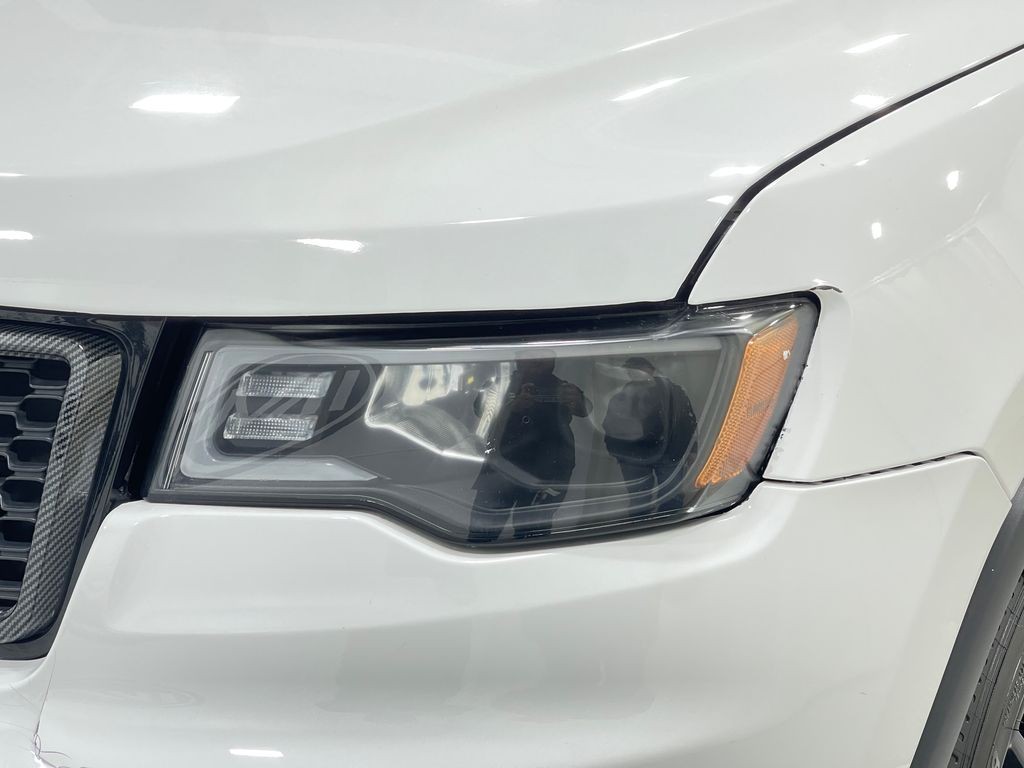 2017 Jeep Grand Cherokee Image 33