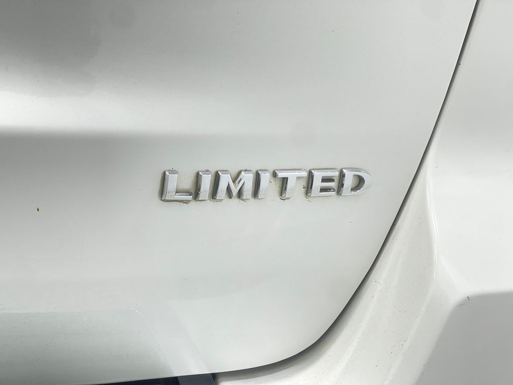 2017 Jeep Grand Cherokee Image 41