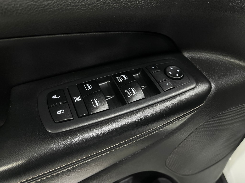 2017 Jeep Grand Cherokee Image 16