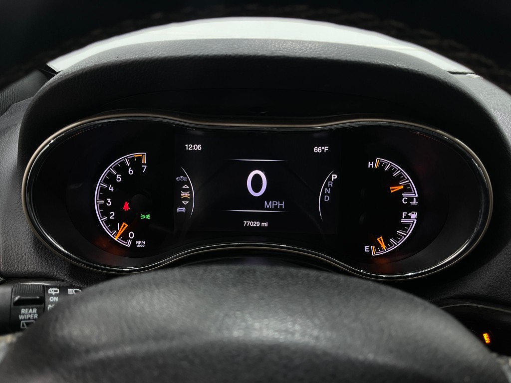 2017 Jeep Grand Cherokee Image 23