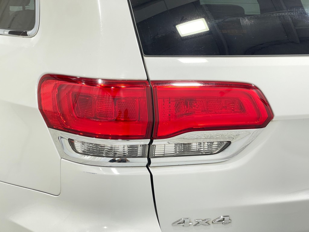 2017 Jeep Grand Cherokee Image 34