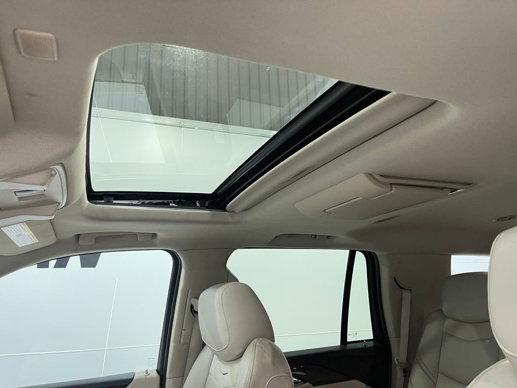 2019 Cadillac Escalade Image 13