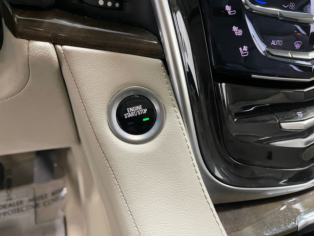 2019 Cadillac Escalade Image 24