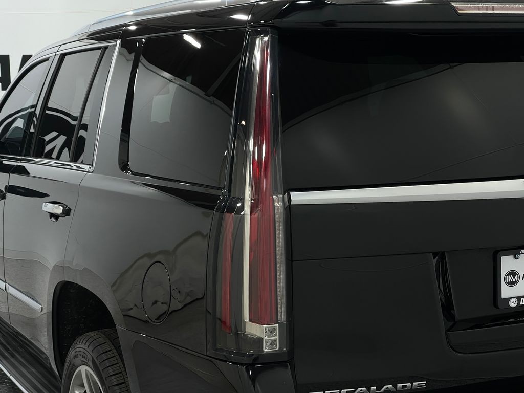 2019 Cadillac Escalade Image 38