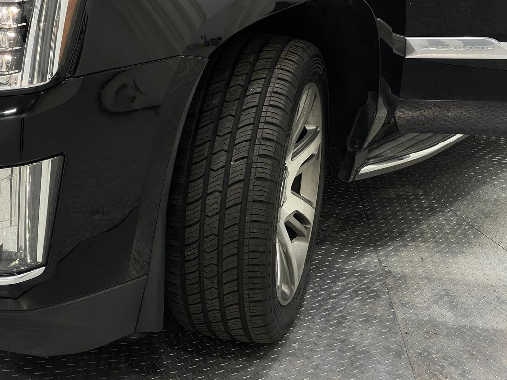 2019 Cadillac Escalade Image 40