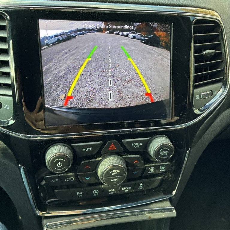 2019 Jeep Grand Cherokee Image 12