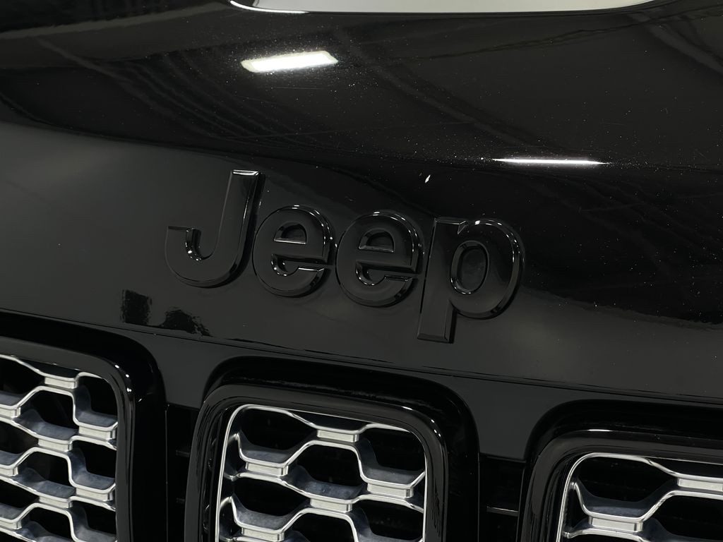 2019 Jeep Grand Cherokee Image 39