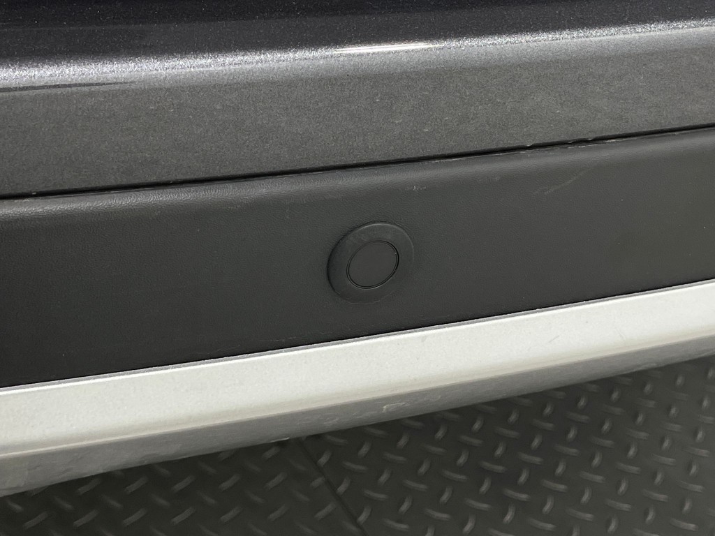 2017 Toyota Rav4 Image 12