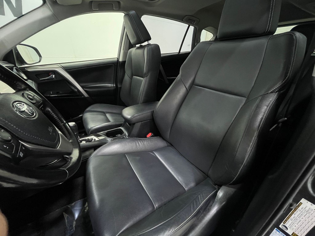 2017 Toyota Rav4 Image 14