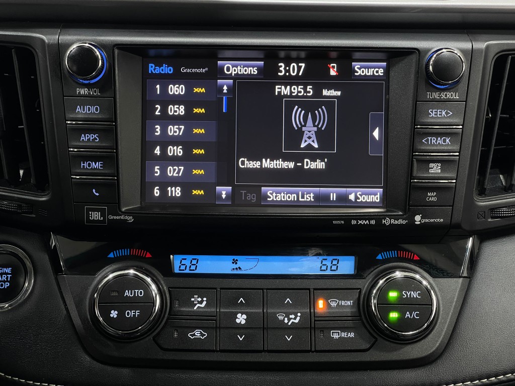 2017 Toyota Rav4 Image 24