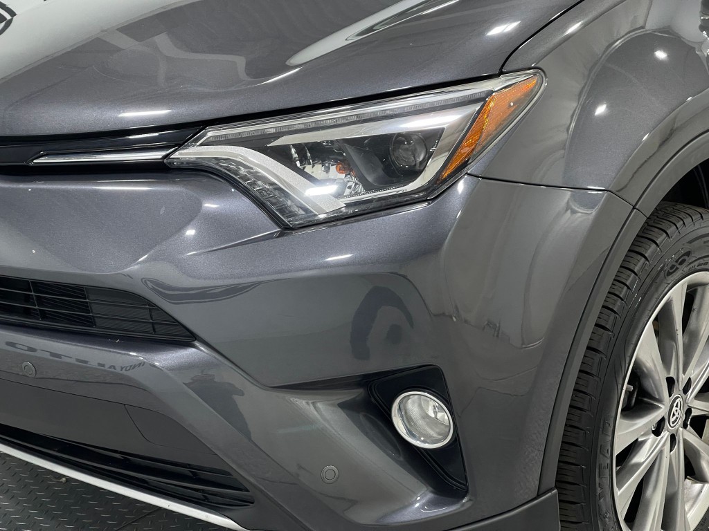 2017 Toyota Rav4 Image 32