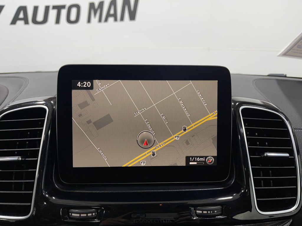 2017 Mercedes-Benz GLS-Class Image 10