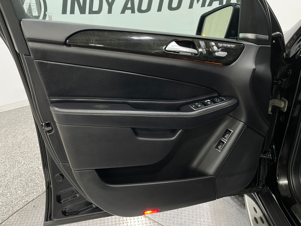 2017 Mercedes-Benz GLS-Class Image 15