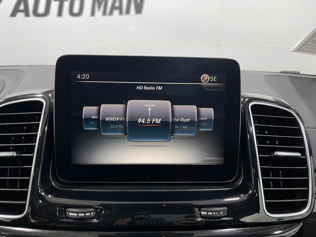 2017 Mercedes-Benz GLS-Class Image 25