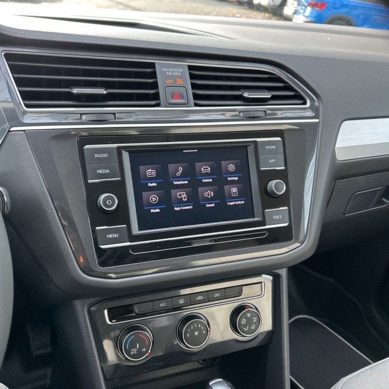 2020 Volkswagen Tiguan Image 11