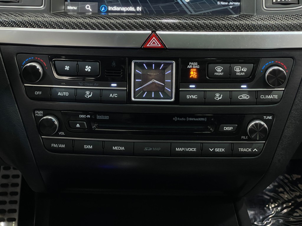 2019 Genesis G80 Image 27