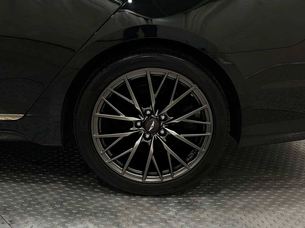 2019 Genesis G80 Image 37