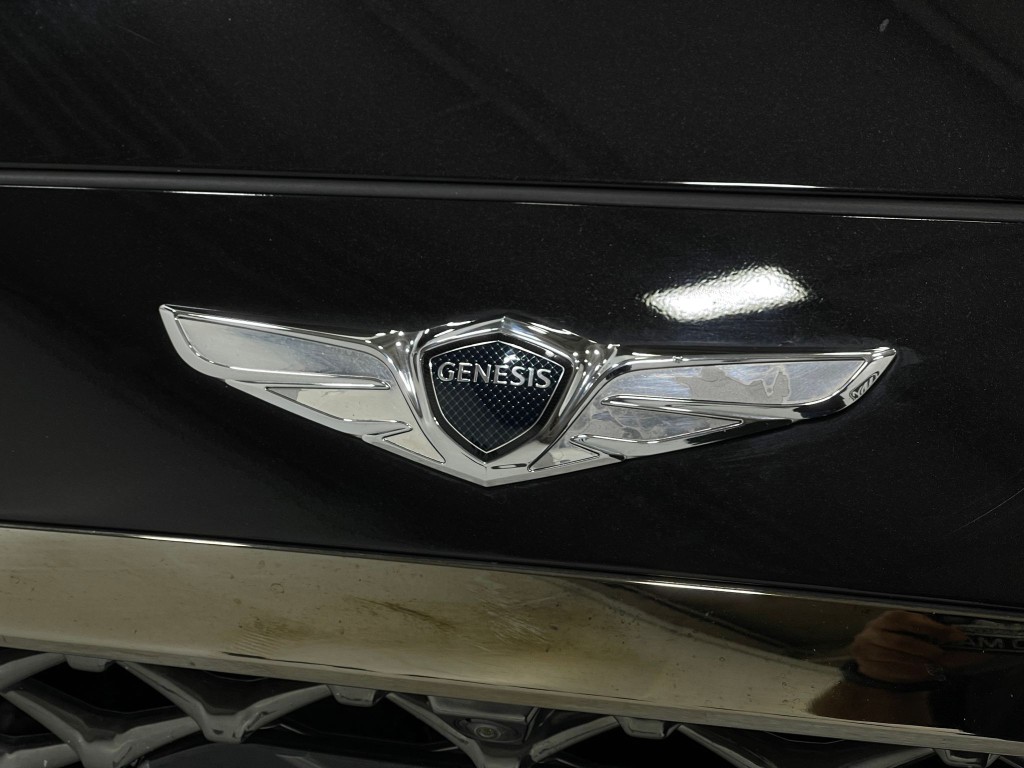 2019 Genesis G80 Image 40