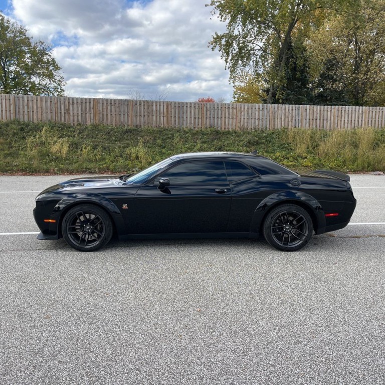 2019 Dodge Challenger Image 4