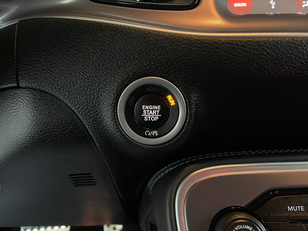 2019 Dodge Challenger Image 22