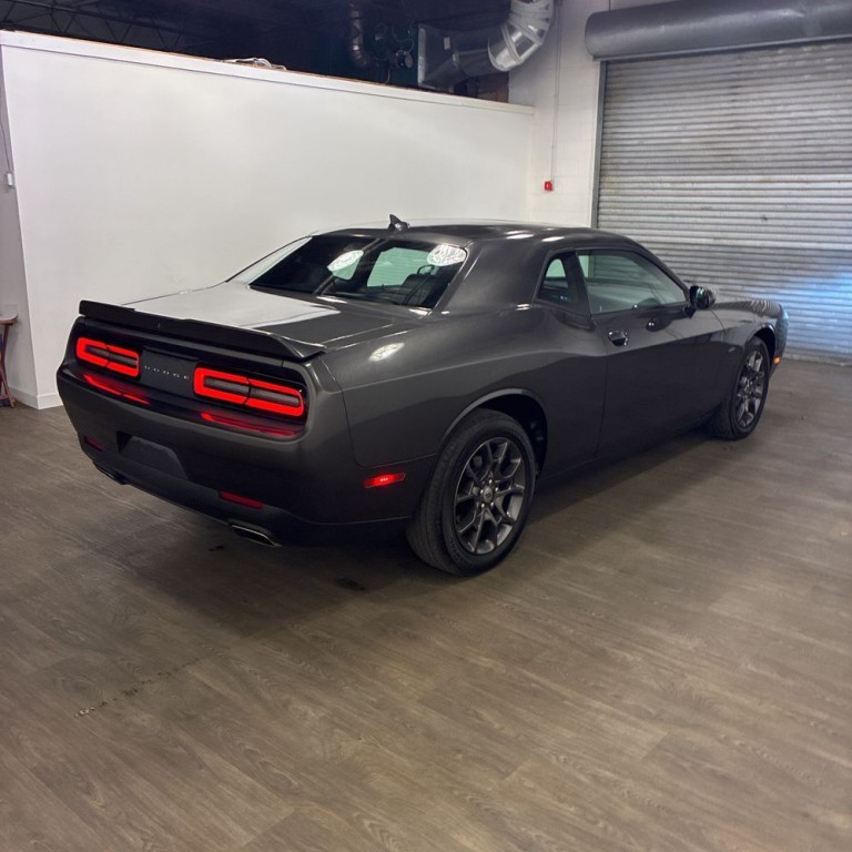 2017 Dodge Challenger Image 5