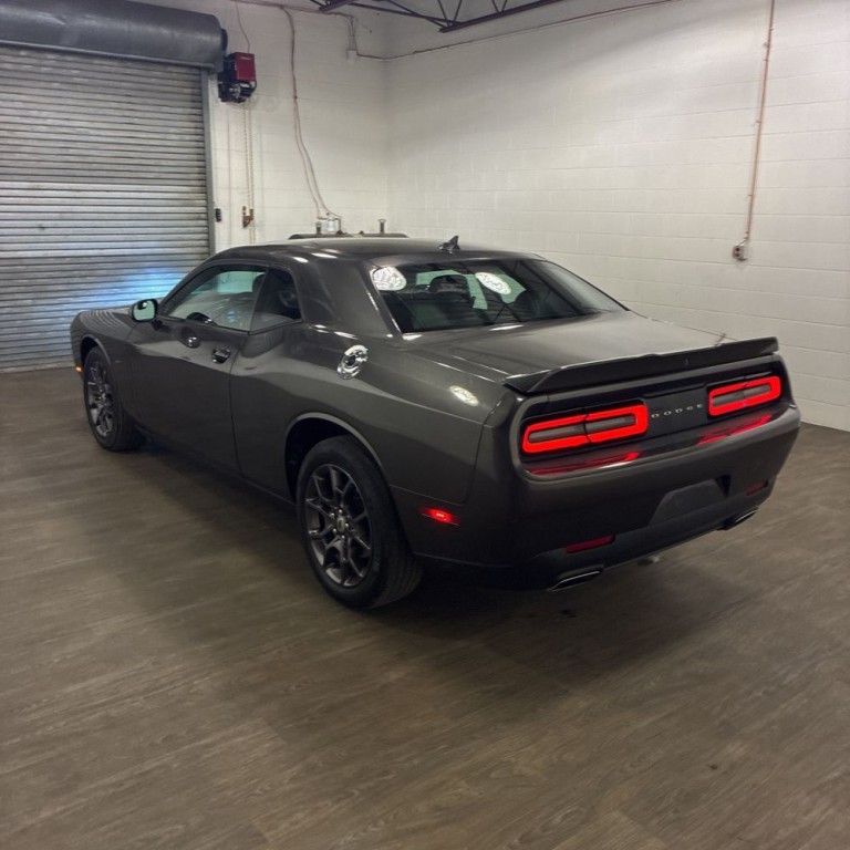 2017 Dodge Challenger Image 6