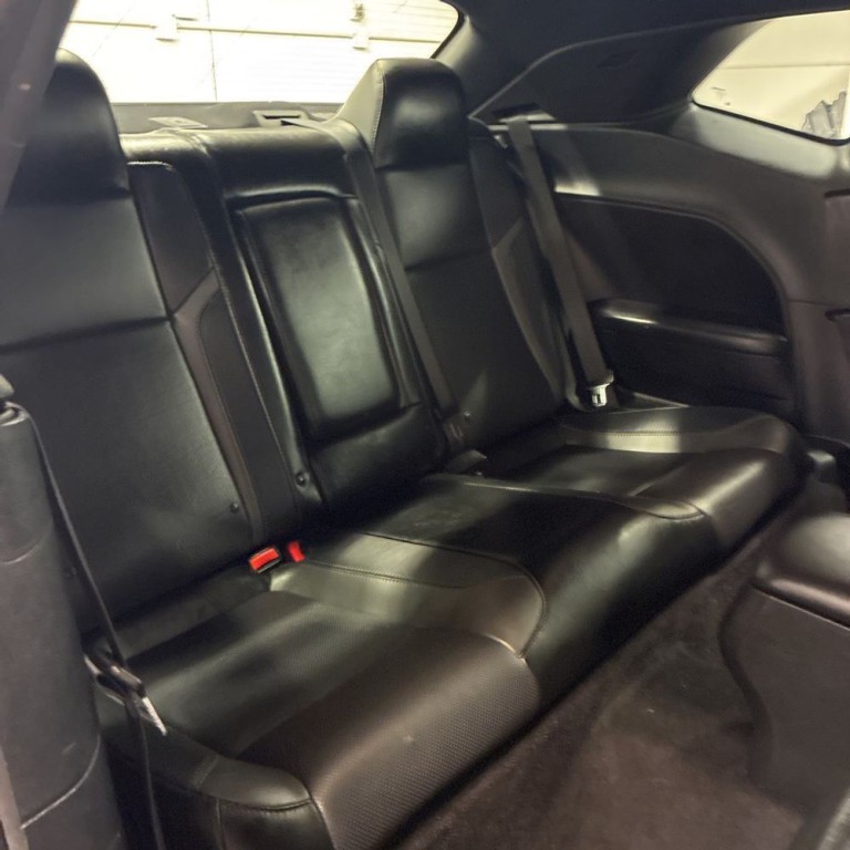 2017 Dodge Challenger Image 17