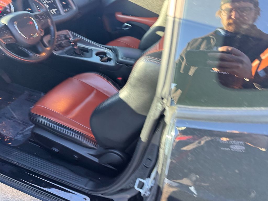 2023 Dodge Challenger Image 5