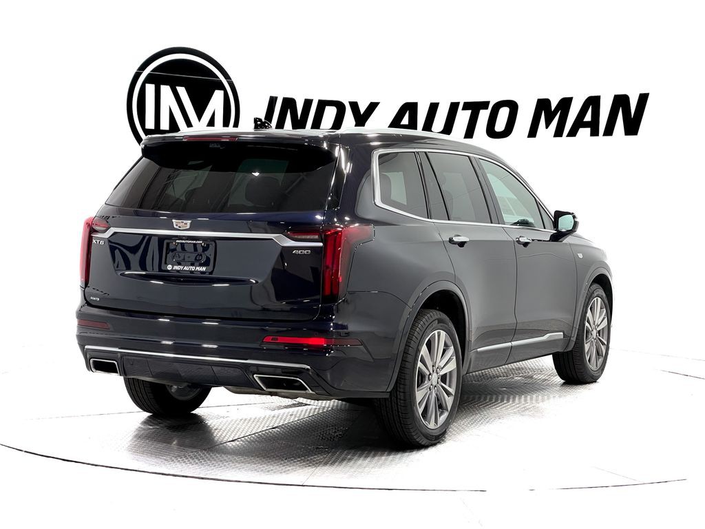 2022 Cadillac XT6 Image 4