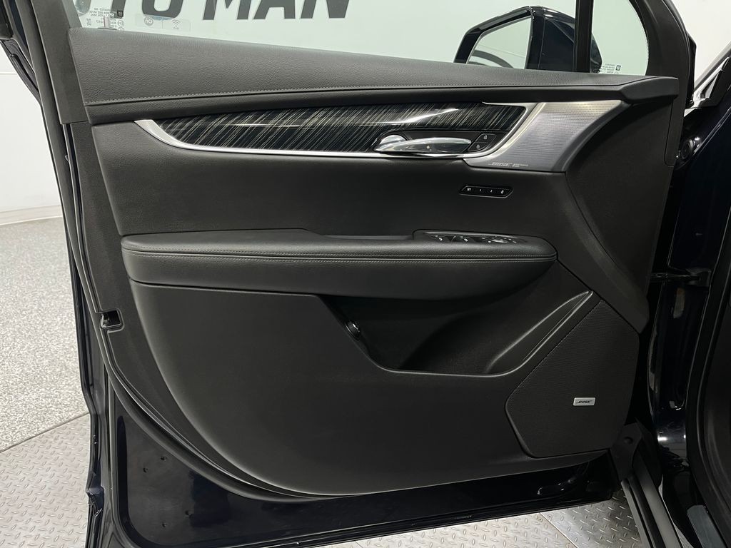 2022 Cadillac XT6 Image 16