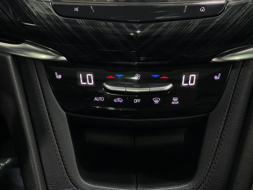 2022 Cadillac XT6 Image 27