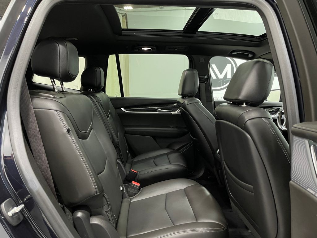 2022 Cadillac XT6 Image 36