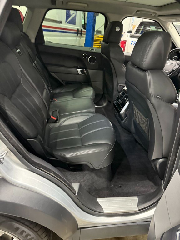 2017 Land Rover Range Rover Sport Image 7