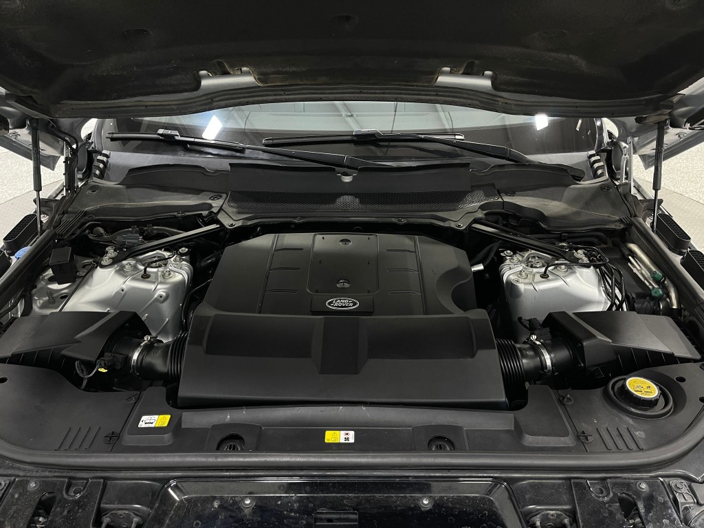 2017 Land Rover Range Rover Sport Image 27