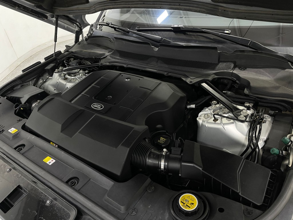 2017 Land Rover Range Rover Sport Image 28