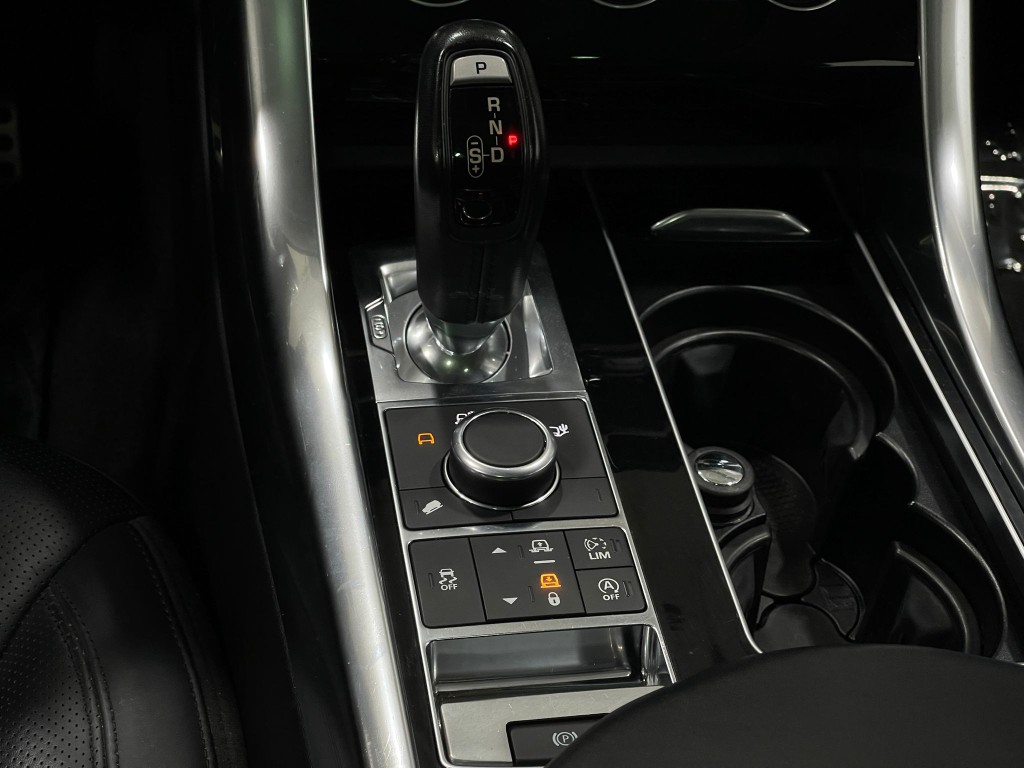 2017 Land Rover Range Rover Sport Image 29