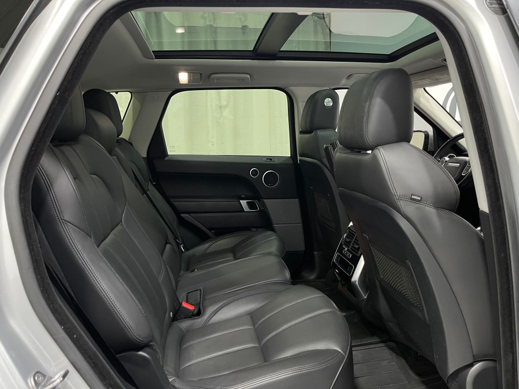 2017 Land Rover Range Rover Sport Image 31