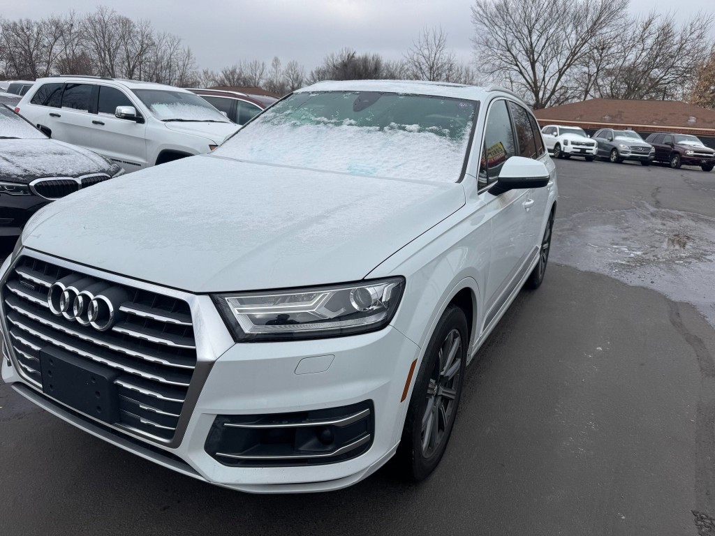 2017 Audi Q7 Image 2