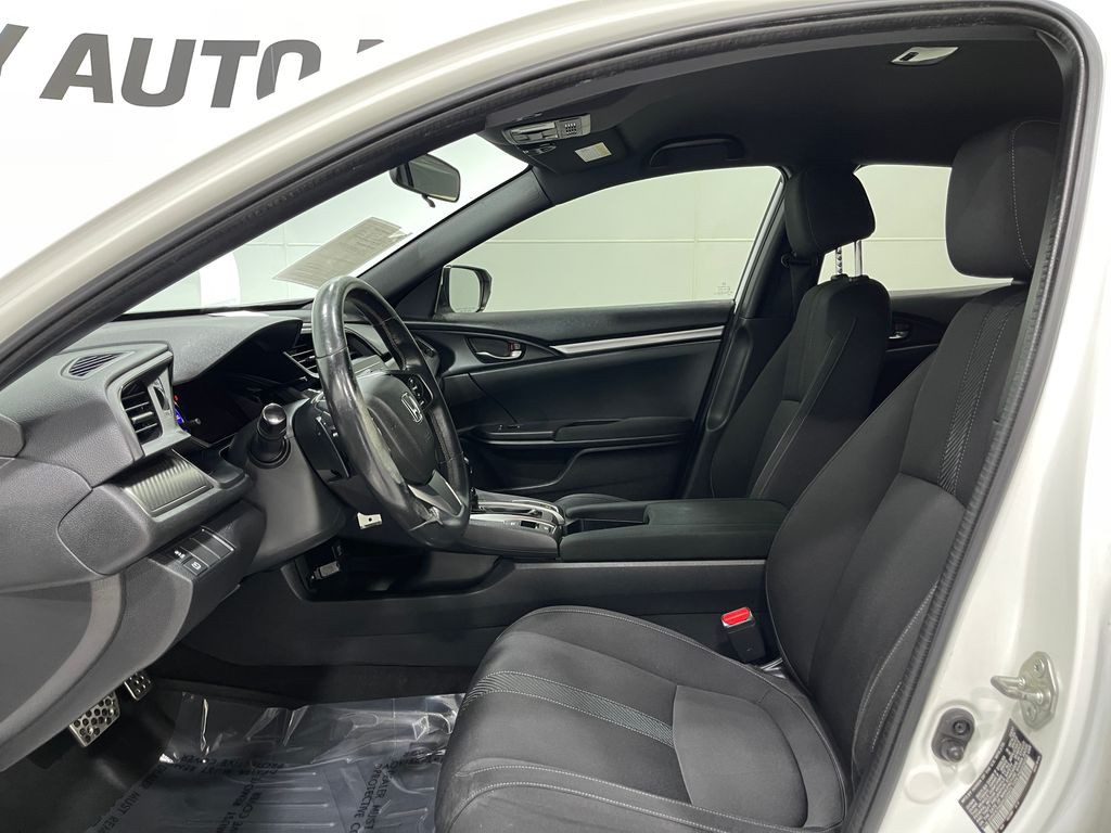 2017 Honda Civic Image 11