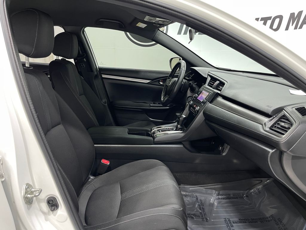 2017 Honda Civic Image 29