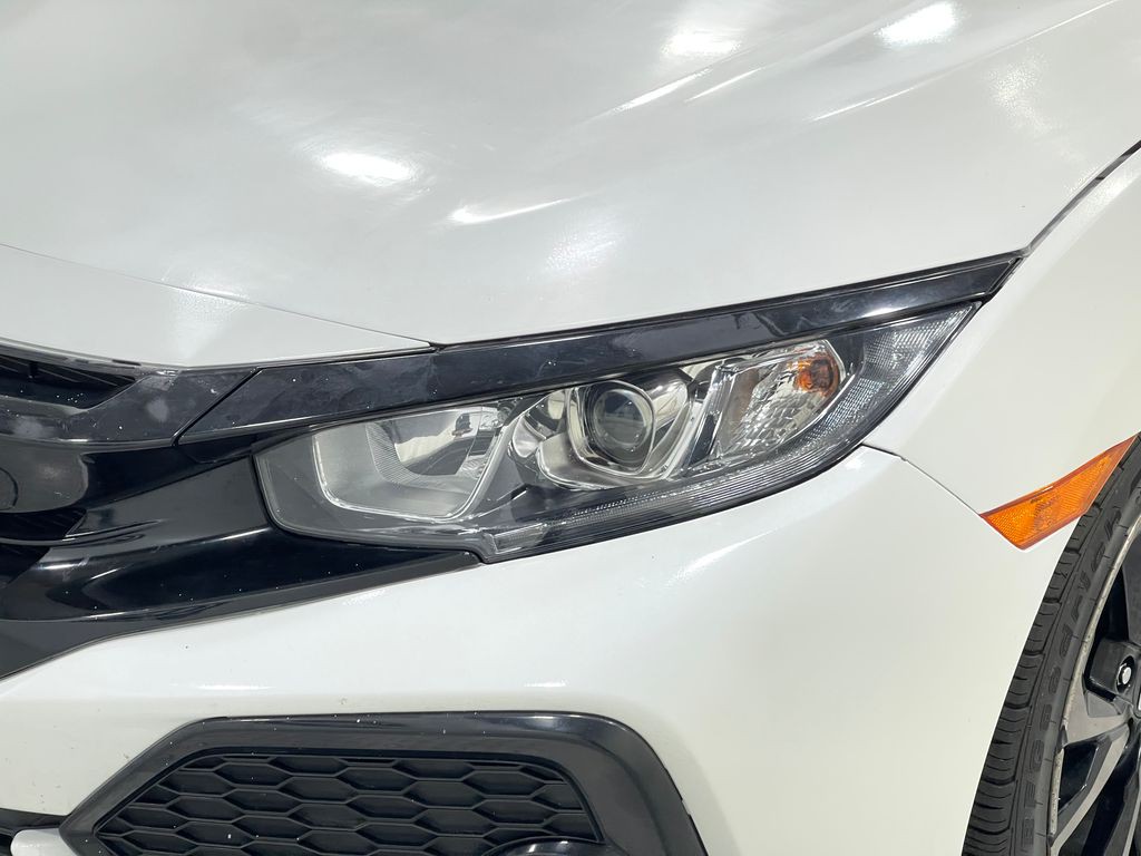 2017 Honda Civic Image 30